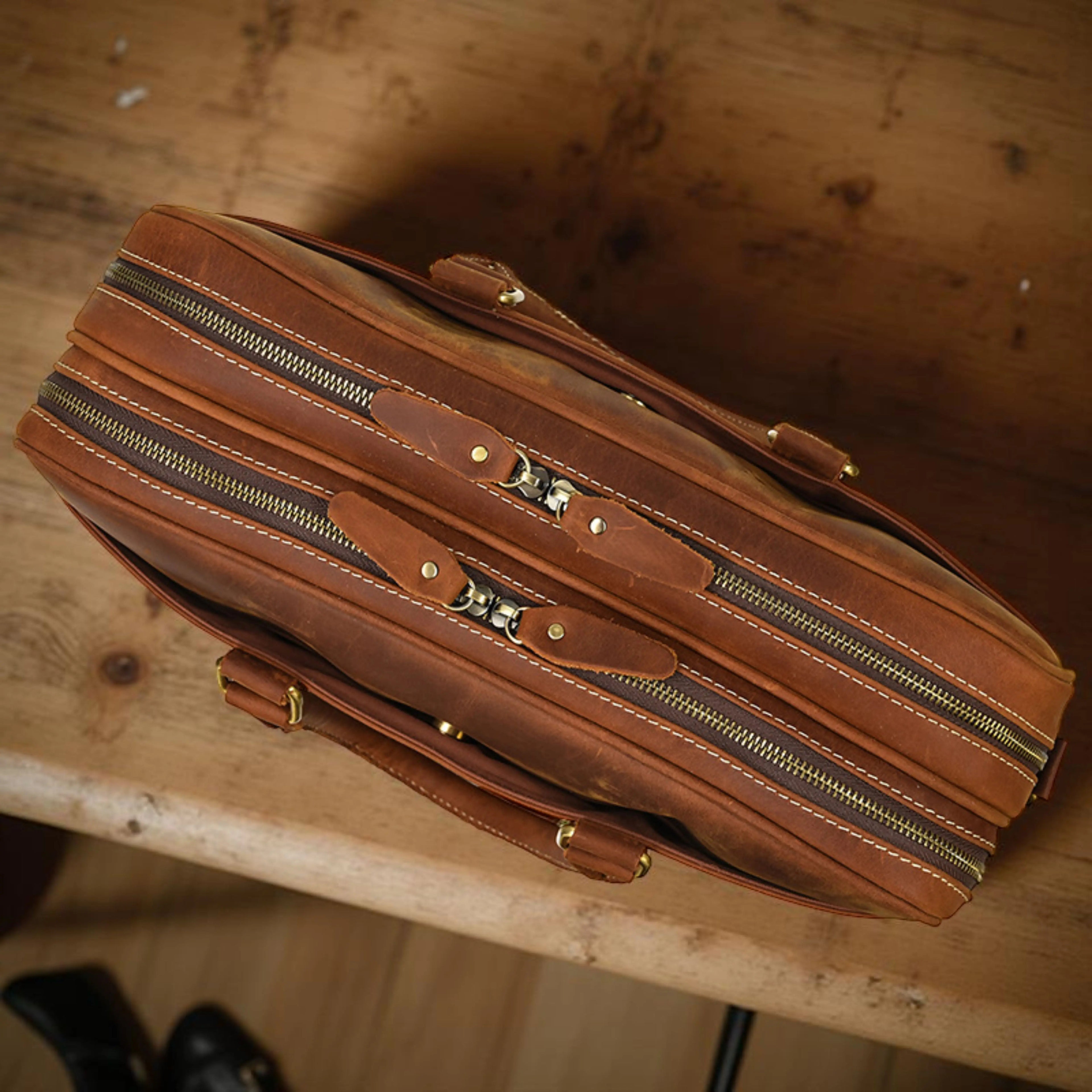 Leather Laptop Bag for Men - Mini Isaacare